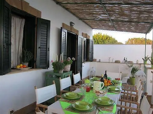 Villa Holiday House Fontane Bianche Itália